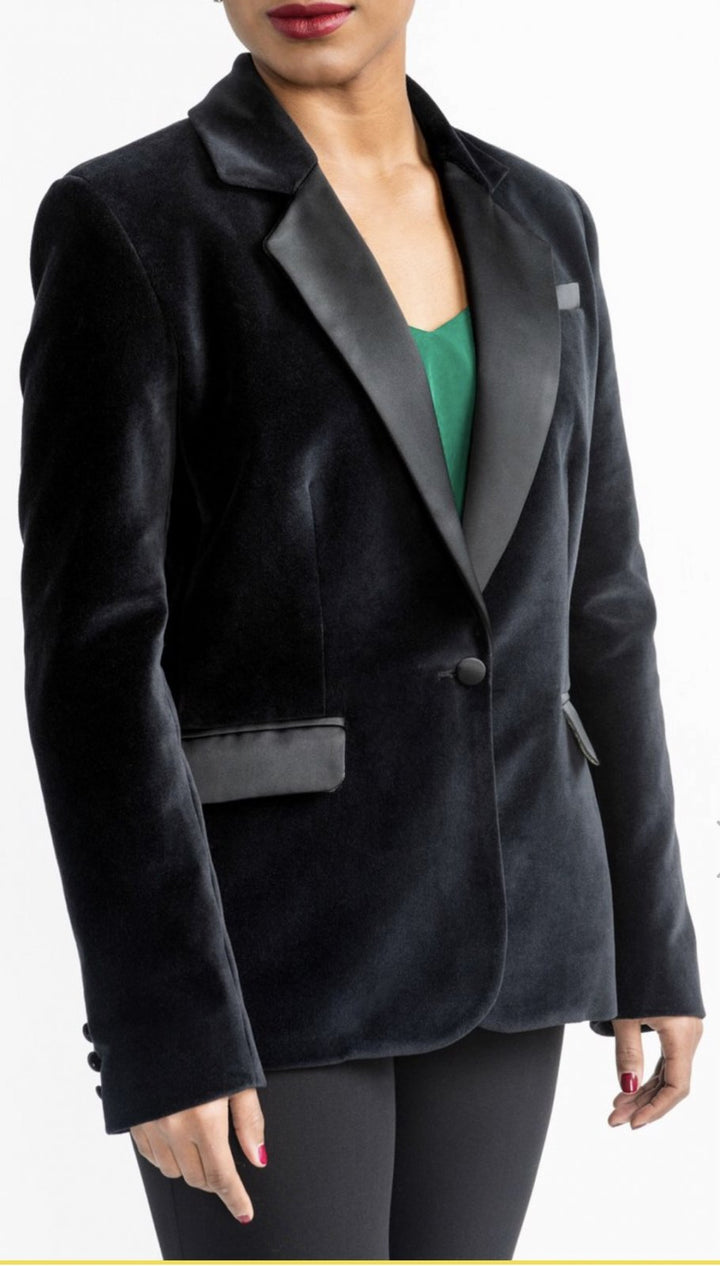 Closet Core Jasika Blazer sewing pattern – tailored women’s jacket with classic notched collar and customization options