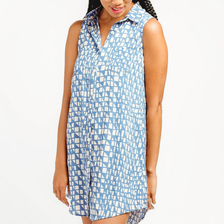 Grainline Studio Alder Shirtdress sleeveless A-line and gathered skirt view in light fabric