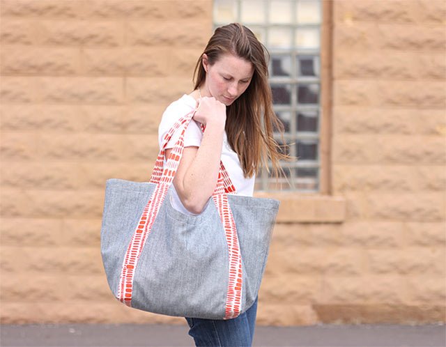 Noodlehead Poolside Tote sewing pattern for DIY beach bag with pockets and room for towels