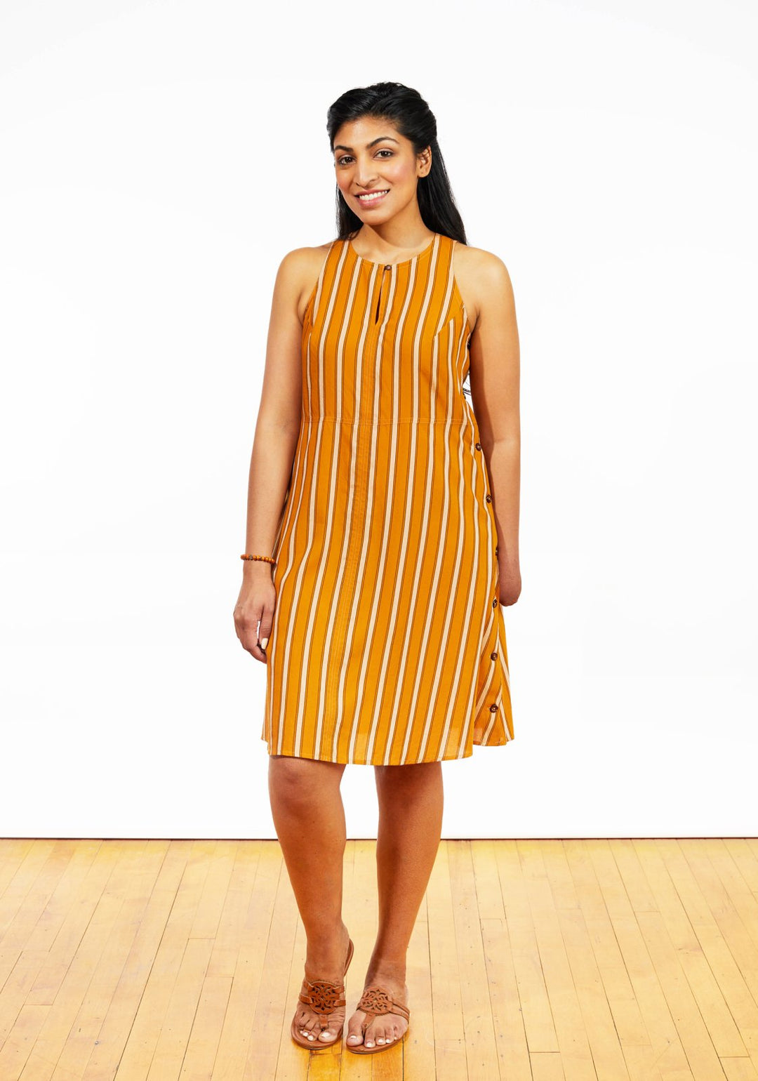 Grainline Studio Austin Dress sewing pattern sizes 0–18 with sleeveless bodice, keyhole opening, and customizable skirt options