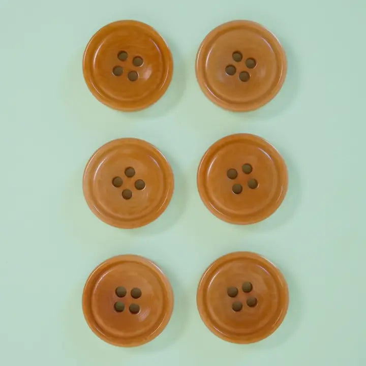 Corozo Nut Buttons Caramel - 3 sizes (20L, 30L, 40L)