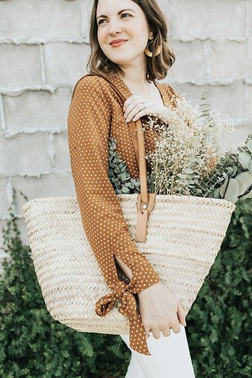 Sew to Grow Seoul Blossom Blouse with V-neck, curved back hem, side slits, and optional bow cuff.