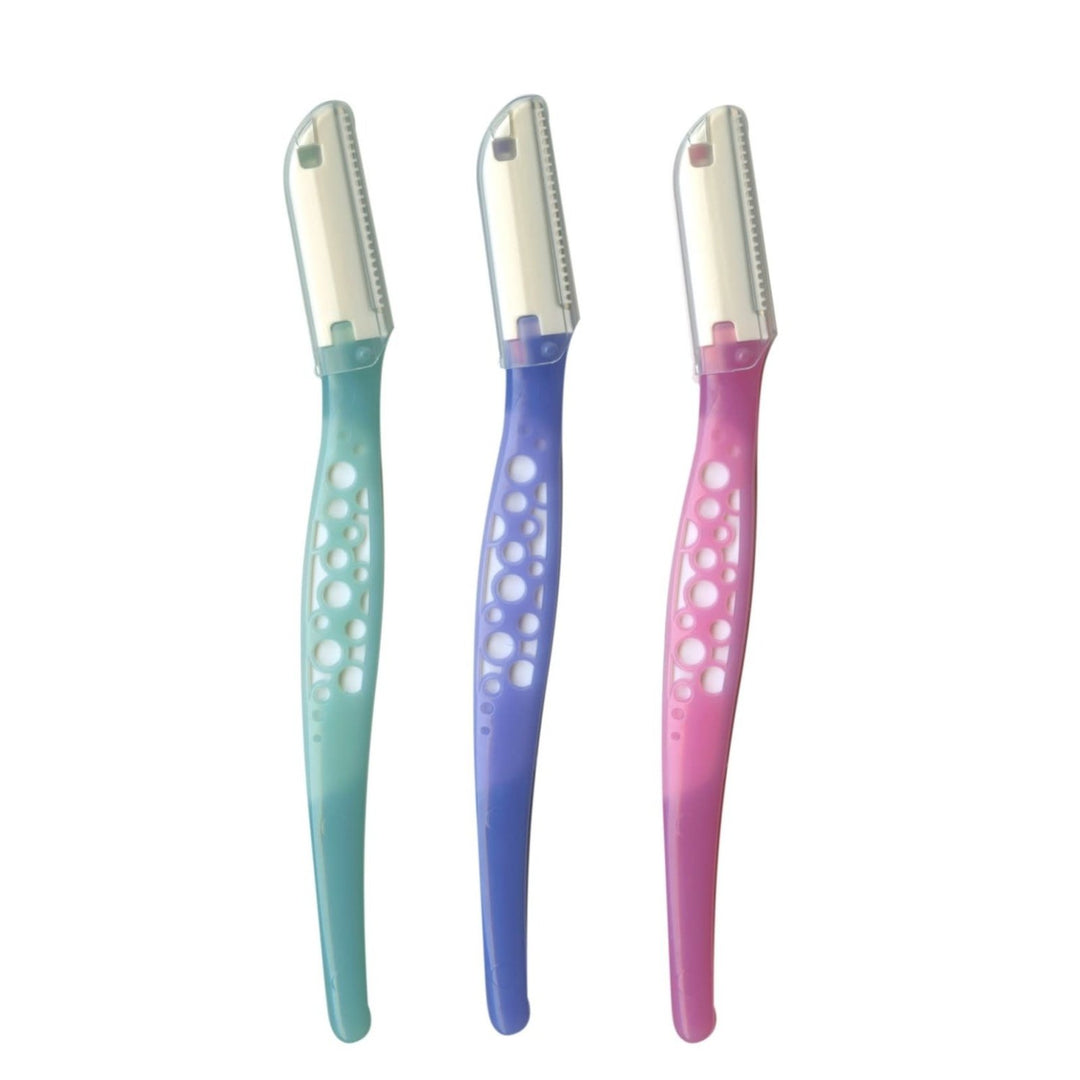 Kai Seam Remover sewing tool with safety guard for removing stitches and threads