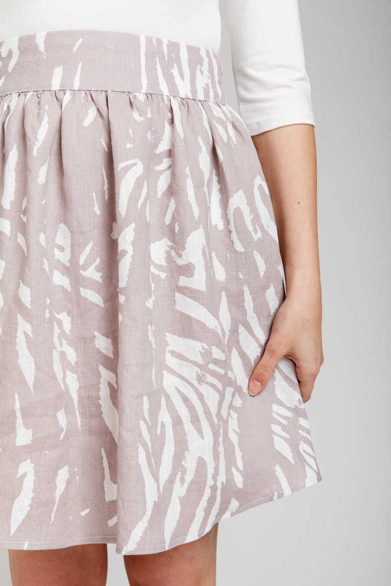 Megan Nielsen - Brumby Skirt sewing pattern with gathered skirt design, deep scoop pockets, exposed zipper, and length variations in sizes 0–20