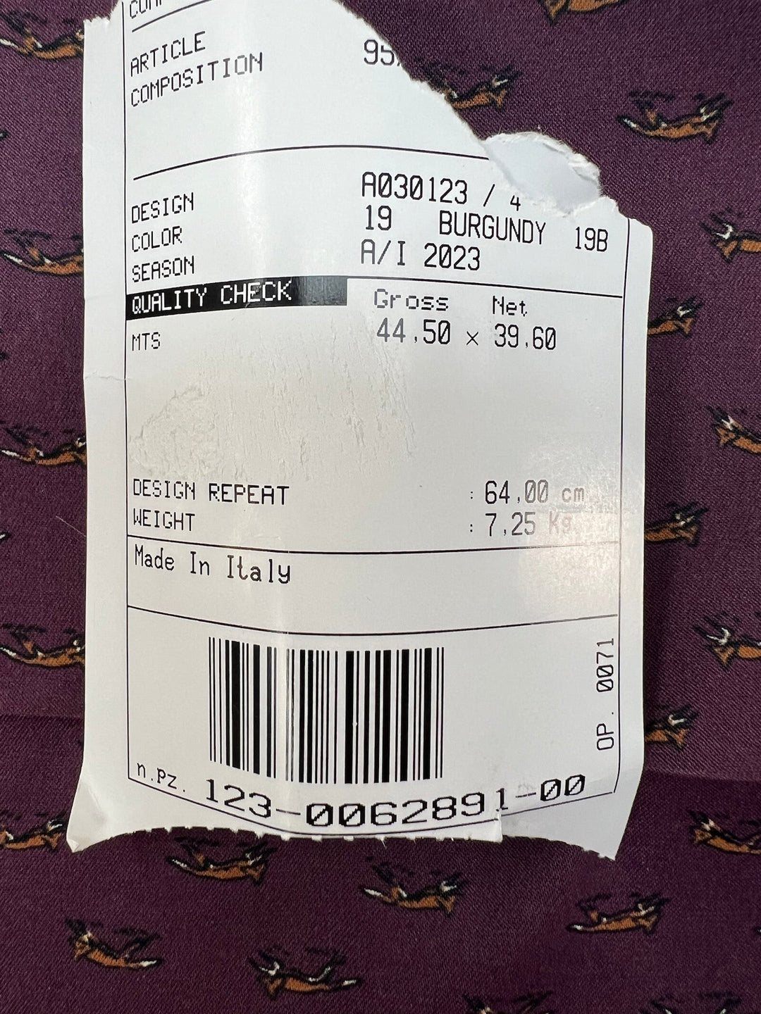Dressweight Woven fabric in eggplant purple with tiny fox motifs. Made from 95% Polyamide and 5% Elastane. Ideal for dresses, skirts, and blouses.