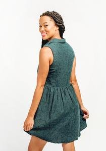 Grainline Studio Alder Shirtdress sleeveless A-line and gathered skirt view in light fabric