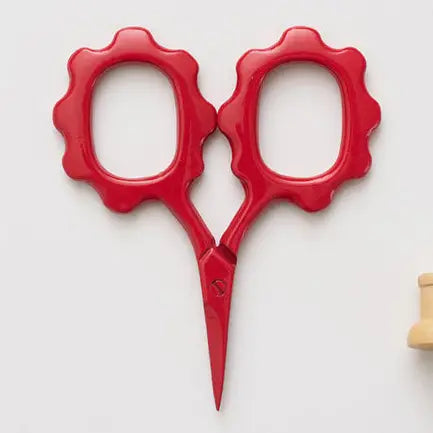 Scallop Handle Embroidery Scissors - Red