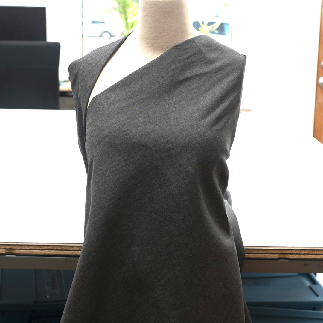 Black chambray shirting fabric - lightweight 100% cotton - 61 inch width