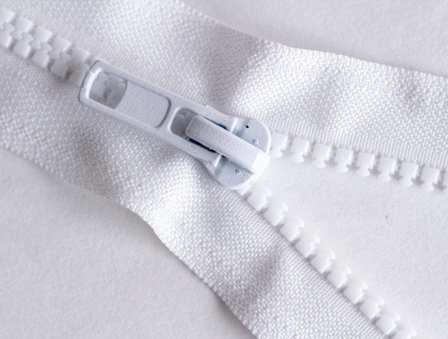 YKK Vision 26-Inch White Separating Decorative Zipper for Jackets and Bags – Metallic Teeth Fashion Zipper