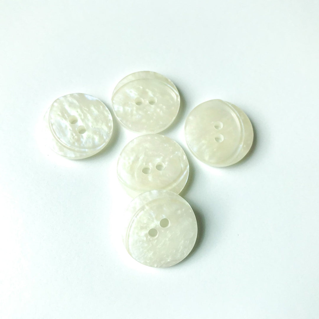 18mm Mother of Pearl Finish Buttons - German-Made Polyester Buttons with Iridescent Sheen for Dresses & Blouses