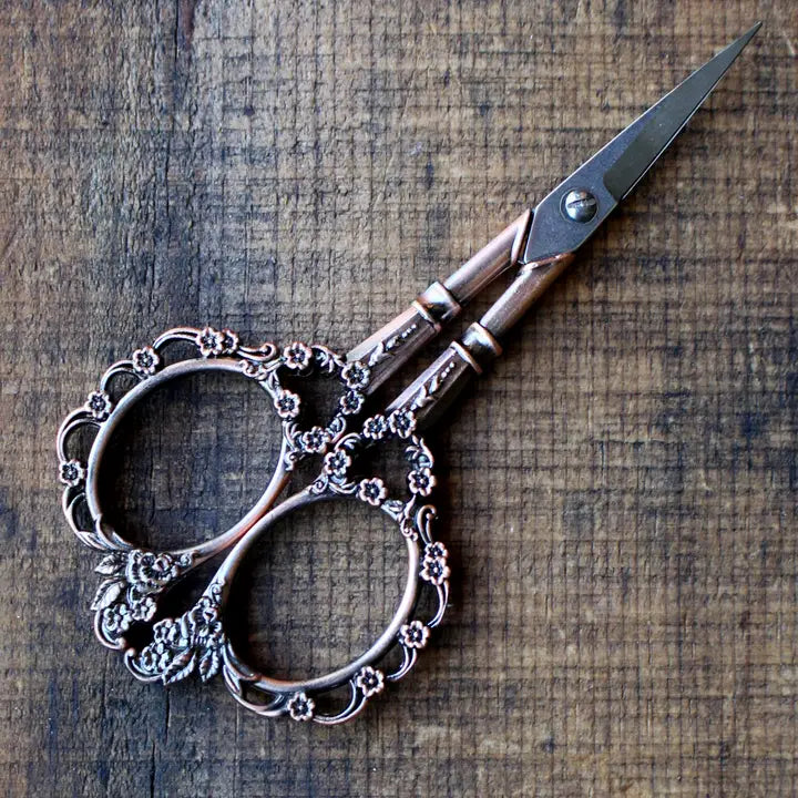 Victorian Scrollwork Embroidery Scissors