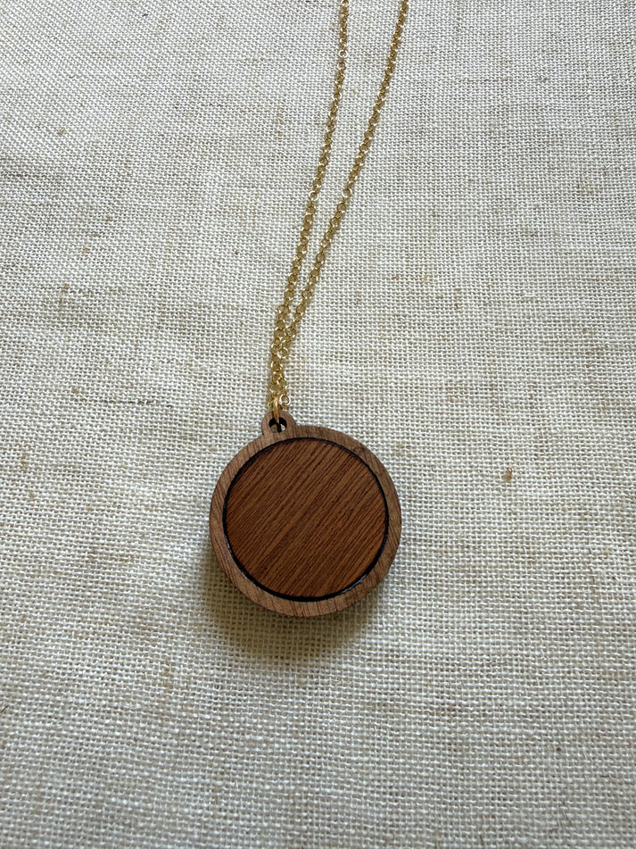Embroidered Necklace Kit - Bird