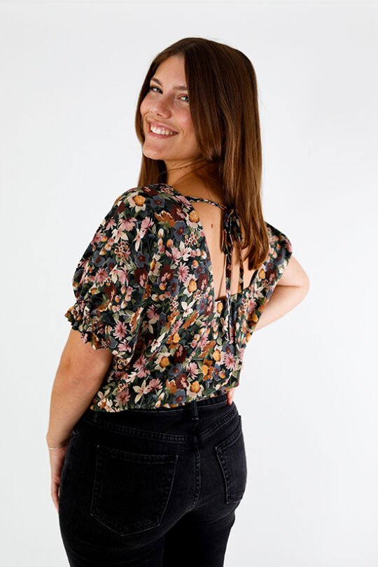 Chalk & Notch Aria Top sewing pattern – bubble-shaped woven blouse with elastic hems and optional ruffles for sizes 0-30