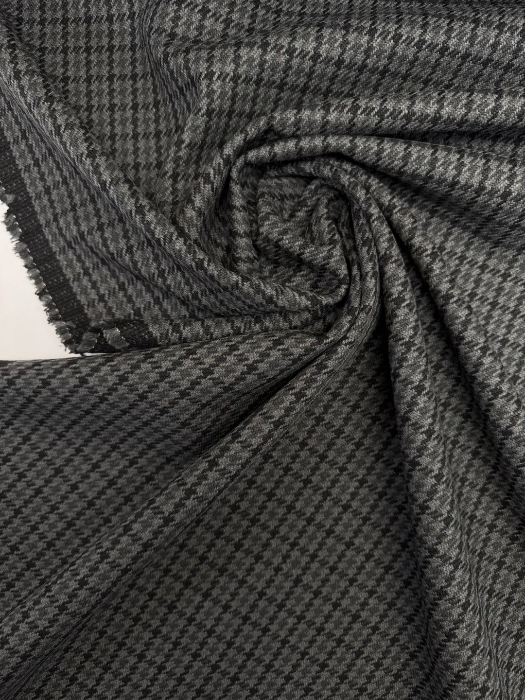 Gray and black houndstooth tweed wool blend fabric, Italian 90% virgin wool, 61-inch wide, ideal for coats, suits, and structured dresses