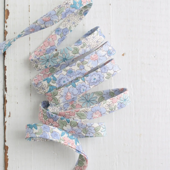 Printed Double Fold Bias Tape 1/2" - Blue Floral
