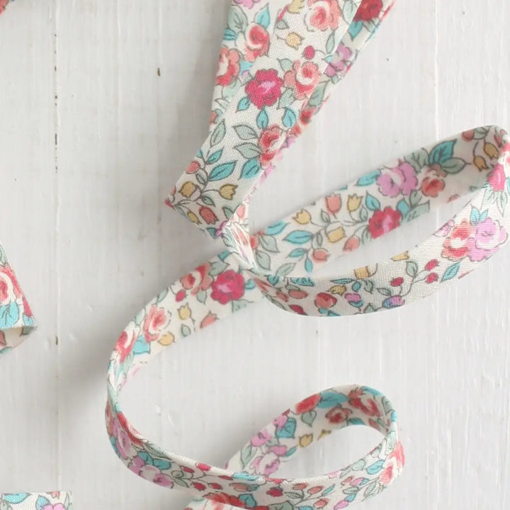 Printed Double Fold Bias Tape 1/2" - Bouquet Blossom