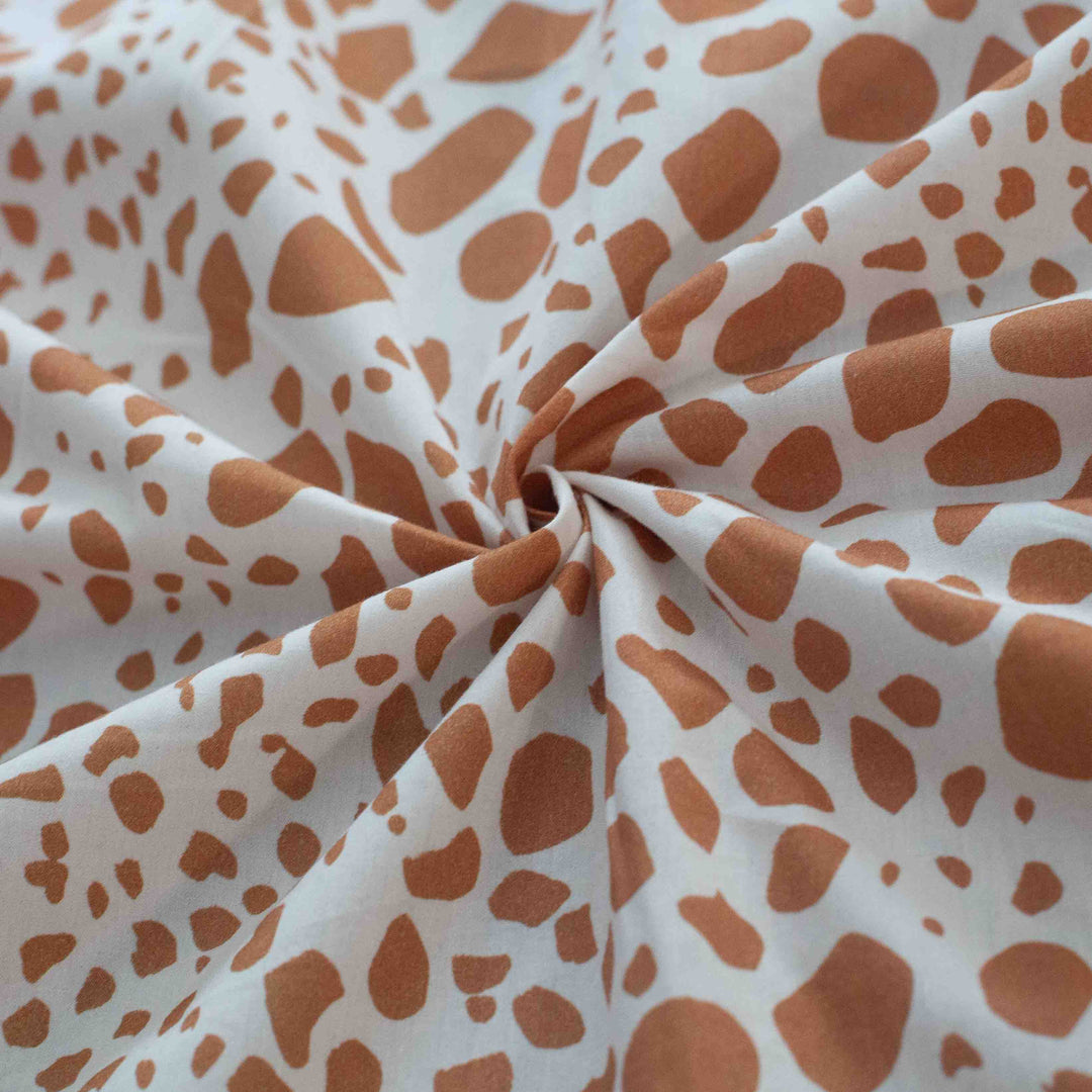 Cotton Shirting - Modern Giraffe