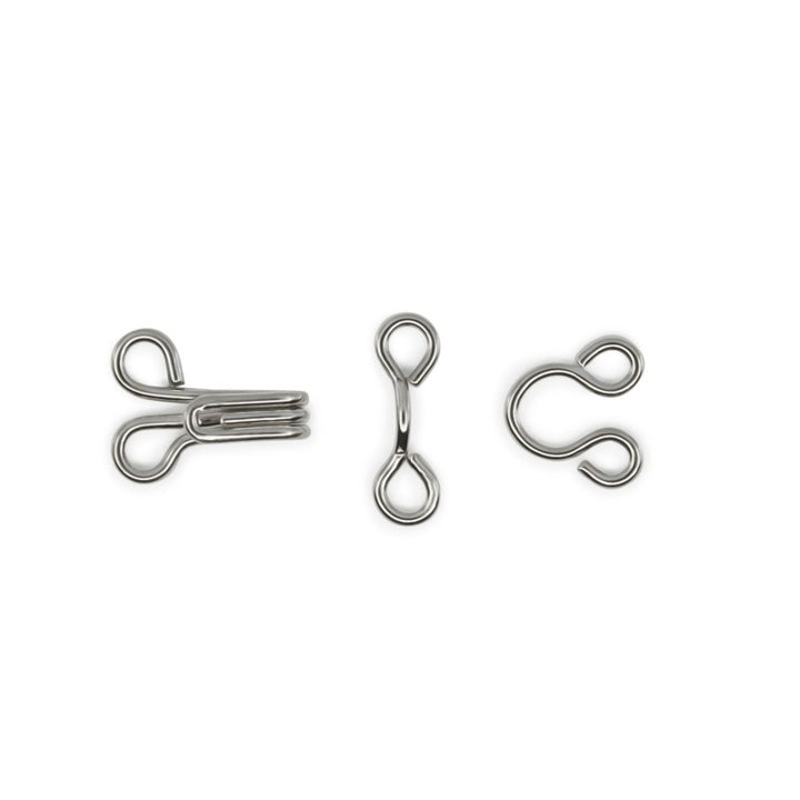 itz Size 3 silver nickel-plated hooks and eyes set with straight and round eyes