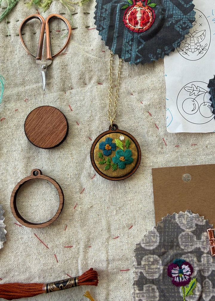 Embroidered Necklace Kit - Flowers