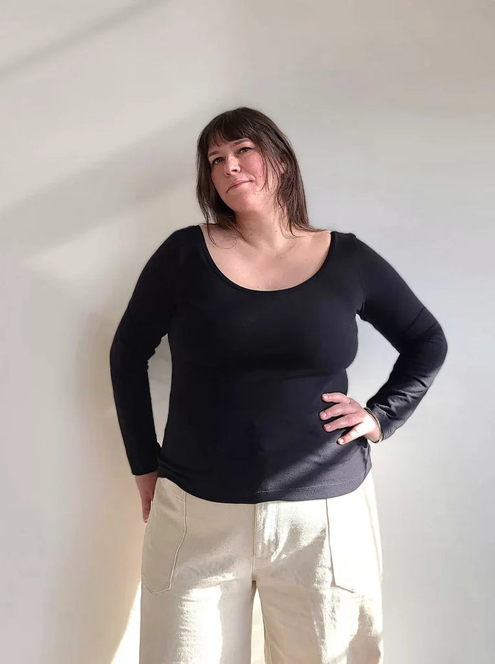 Sew House Seven Skyline Tee Curvy sewing pattern – plus-size knit t-shirt with customizable necklines and sleeves for sizes 16-34