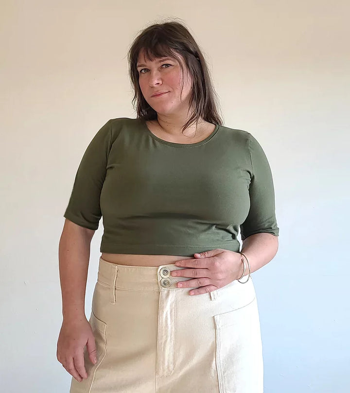 Sew House Seven Skyline Tee Curvy sewing pattern – plus-size knit t-shirt with customizable necklines and sleeves for sizes 16-34