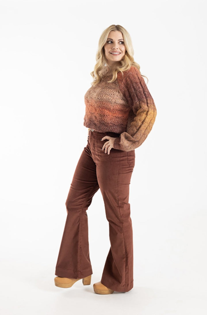 Chalk & Notch Isle Jeans sewing pattern – high-waisted stretch denim jeans with flare or wide-leg options for sizes 0-30