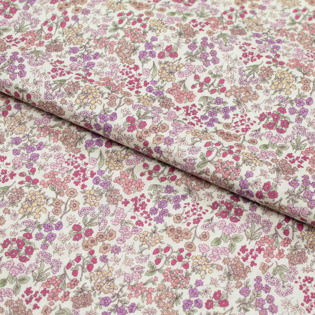 Japanese Cotton Lawn - Wildflowers with Berries - Cream