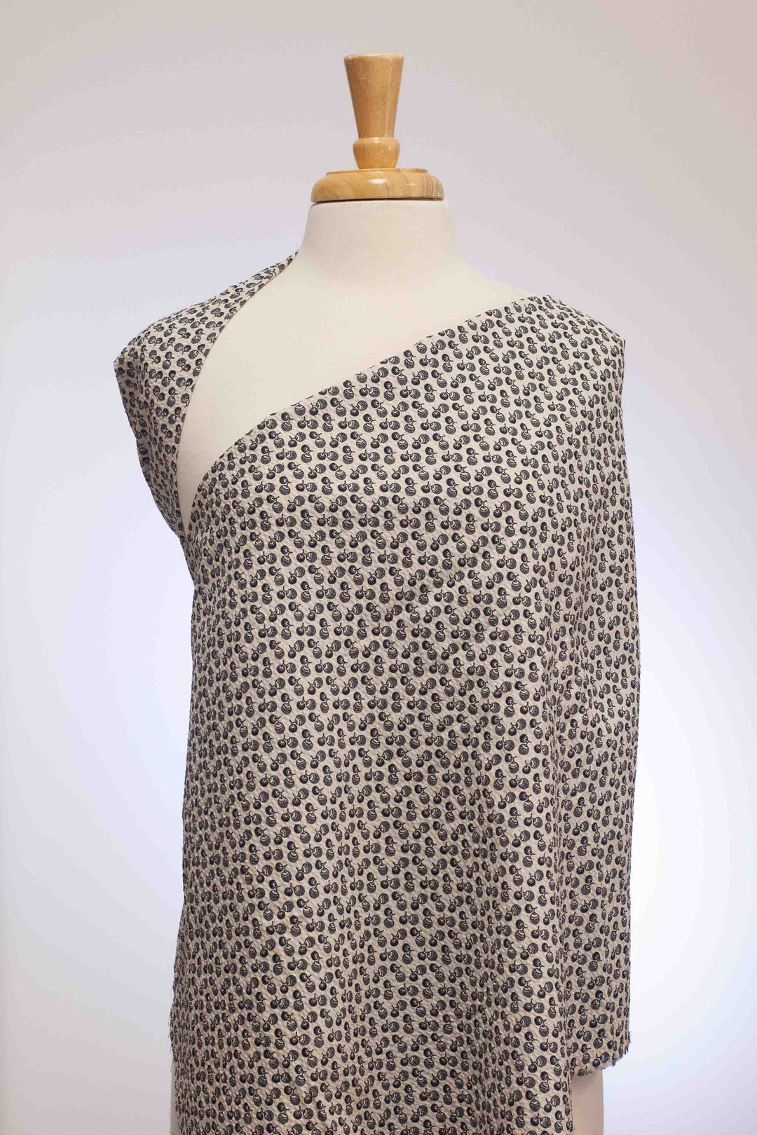 Japanese Seersucker - Acorns on Ivory