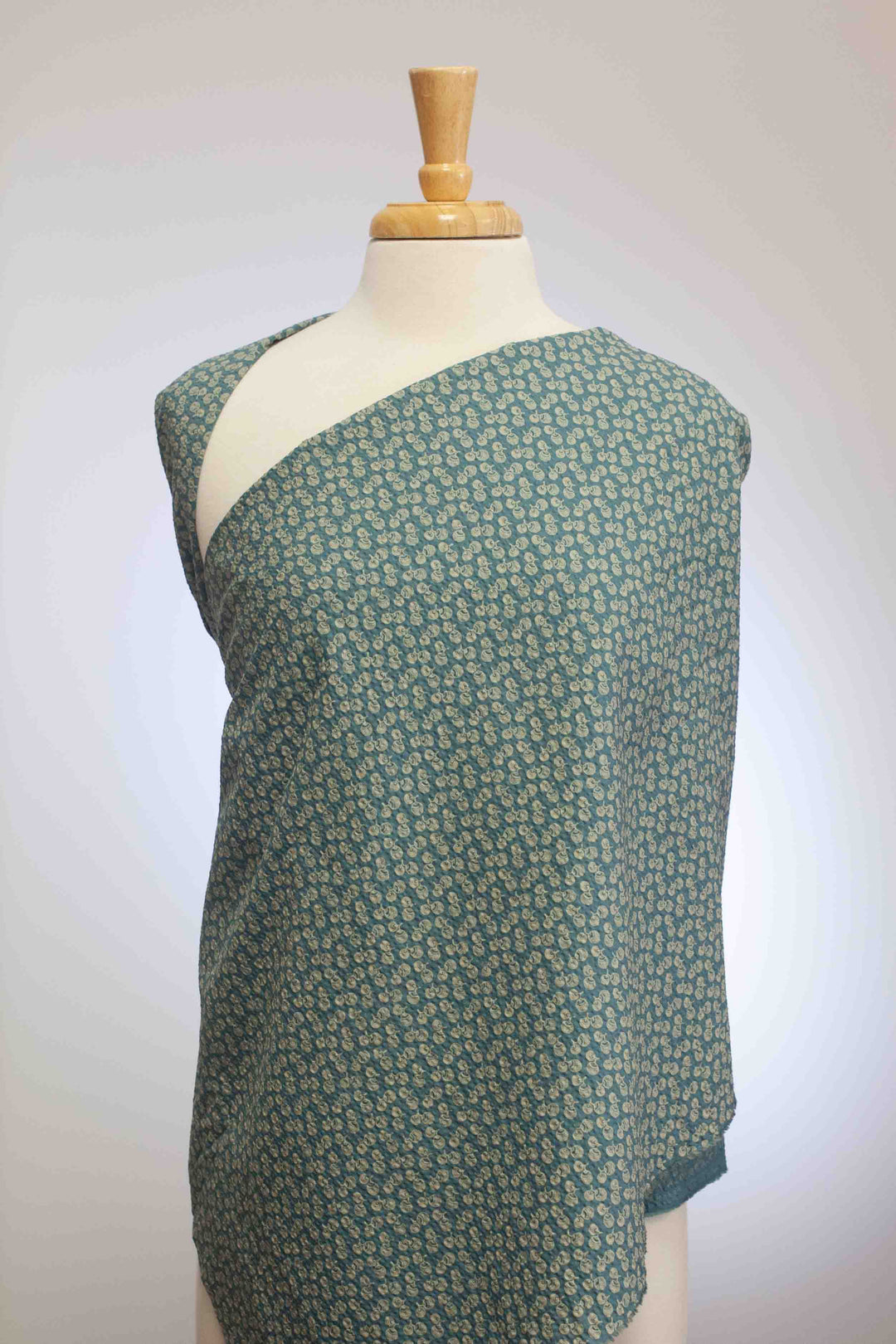Japanese Seersucker - Acorns on Soft Green