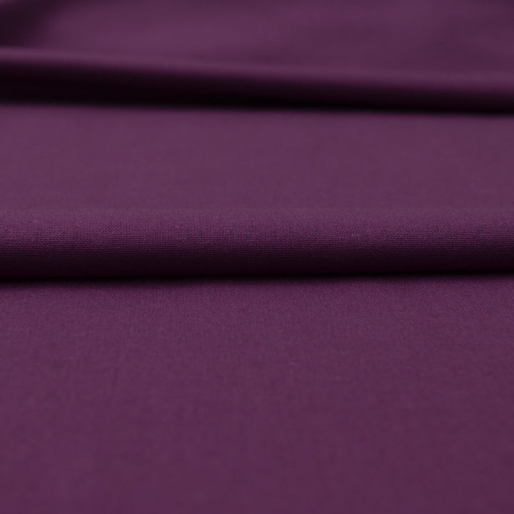 Laundered linen fabric in magenta – 100% linen, 6 oz medium weight, pre-washed, 58 inches wide, soft drape for dresses and tops