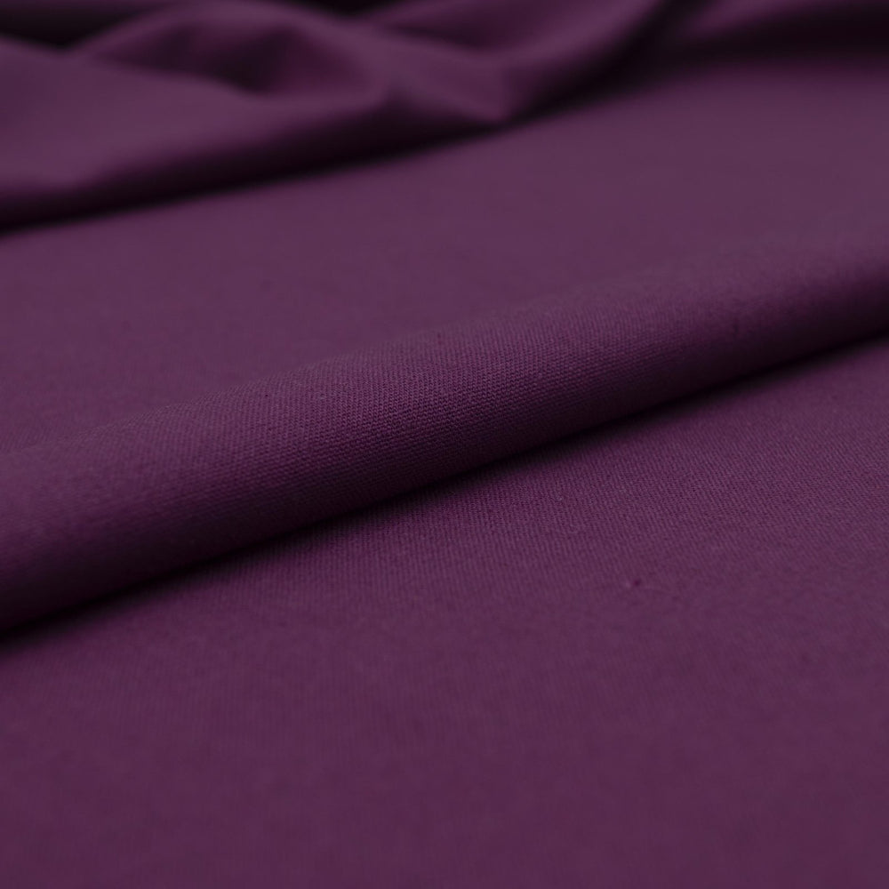 Laundered linen fabric in magenta – 100% linen, 6 oz medium weight, pre-washed, 58 inches wide, soft drape for dresses and tops