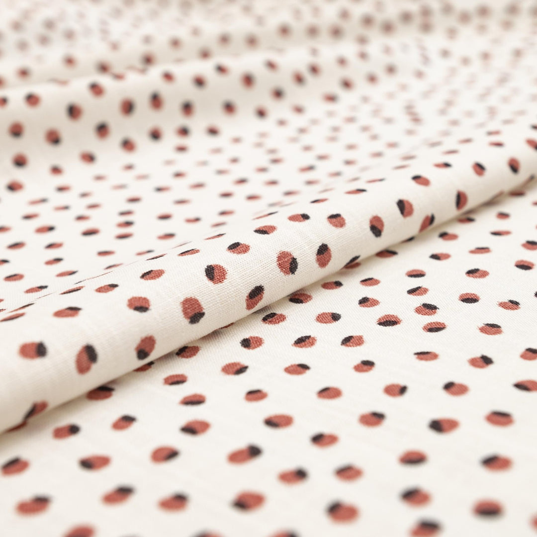 White linen fabric with berry and black dots – 100% linen, 54 inches wide, breathable and durable, ideal for dresses, tops, and skirts