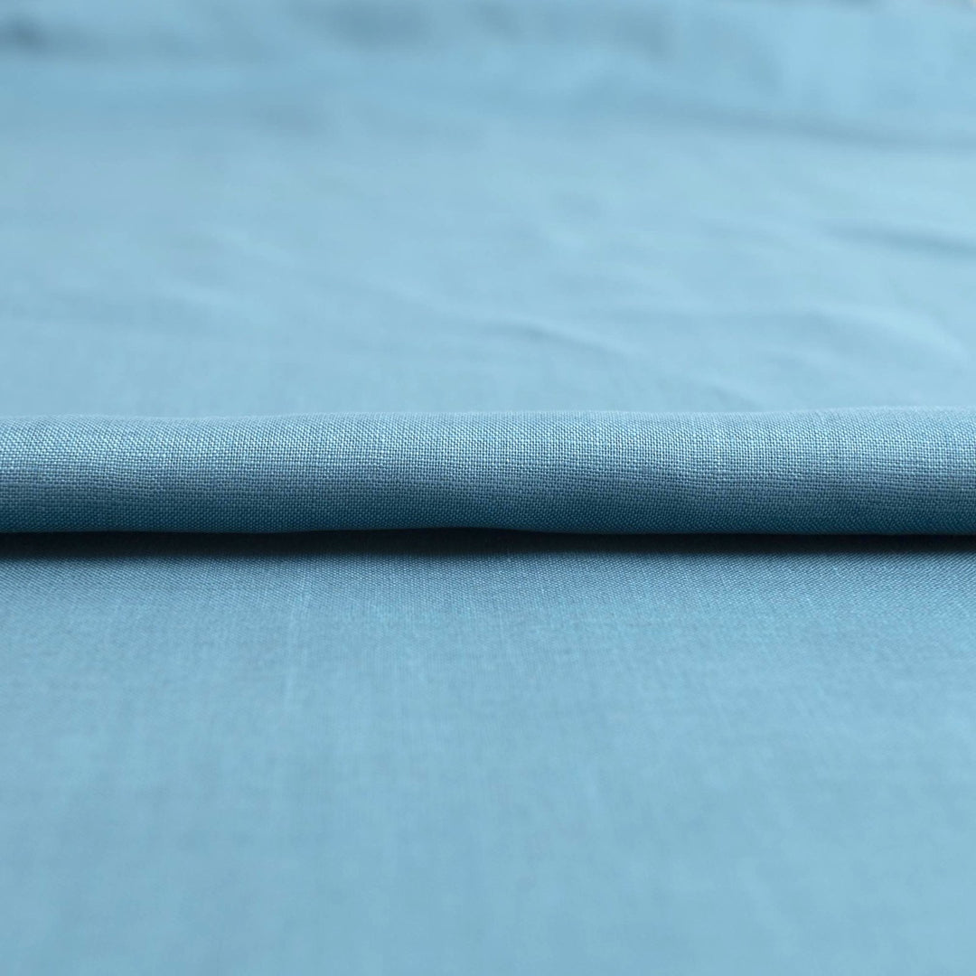 Linen fabric in fresh teal color – 100% lightweight shirt-weight linen, soft yet crisp texture, ideal for shirts, tunics, dresses, and skirts