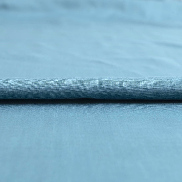 Linen fabric in fresh teal color – 100% lightweight shirt-weight linen, soft yet crisp texture, ideal for shirts, tunics, dresses, and skirts