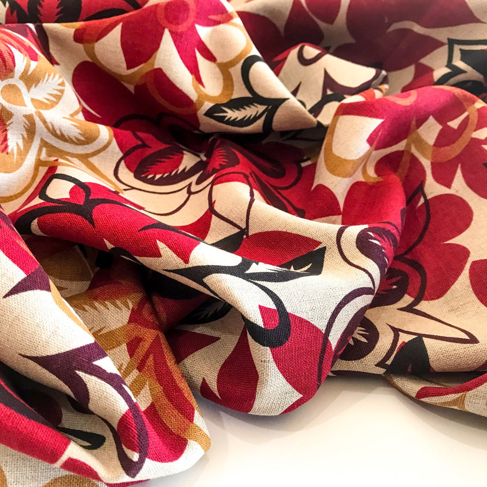 "Linen Red Floral – 100% linen fabric with large red floral print, ideal for dresses, skirts, and tops"


