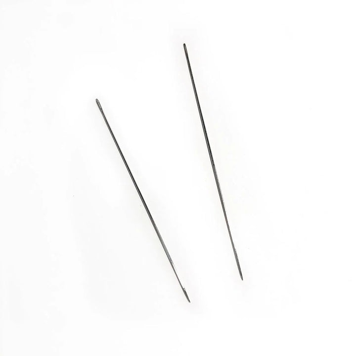 Clover Beading Needles No. 10–13 pack with long thin needles for embroidery and beadwork