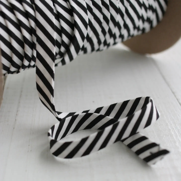Printed Double Fold Bias Tape 1/2" - Black Stripe