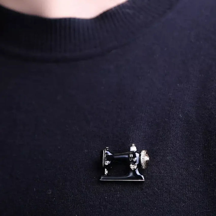 Brooch - Classic Sewing Machine