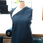 Soft Wash Linen - Navy color – 100% prewashed medium-weight linen, ideal for dresses, skirts, jackets, and jumpsuits
