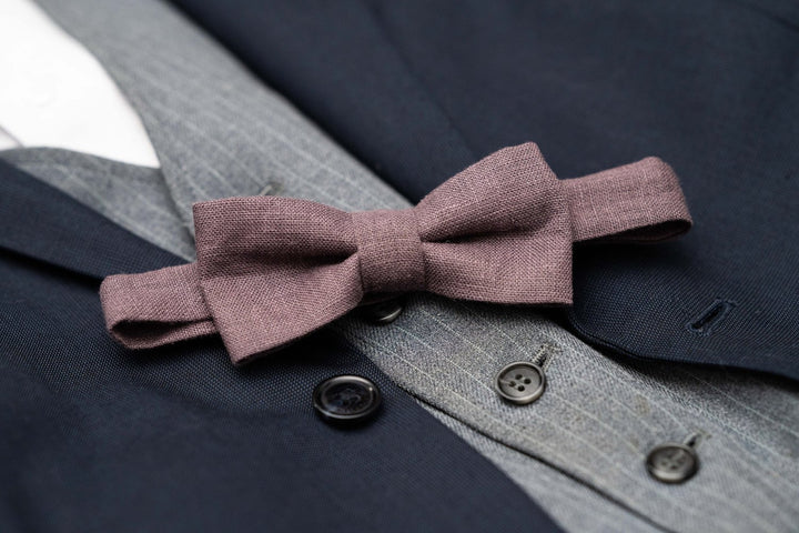 Handmade men's linen bowtie in fall/winter colors with adjustable strap and hidden clasp.