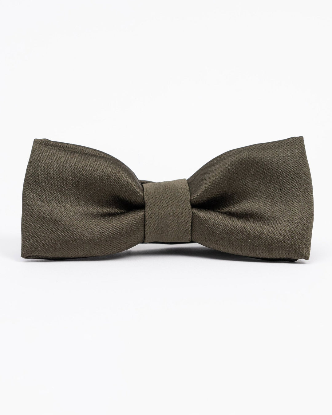 Satin bowtie in elegant fall/winter hues, perfect for formal occasions.