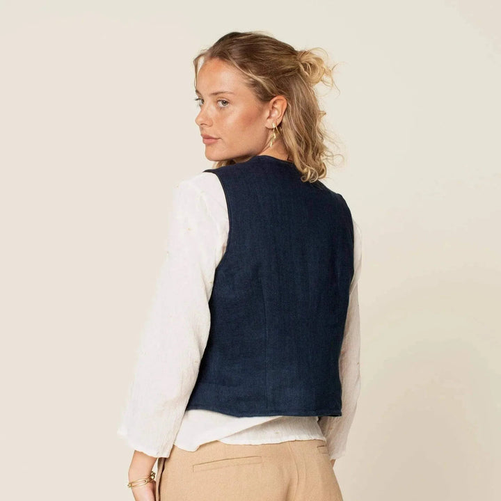 Pattern - Wardrobe by Me - Pika Vest (Women's Sizes)