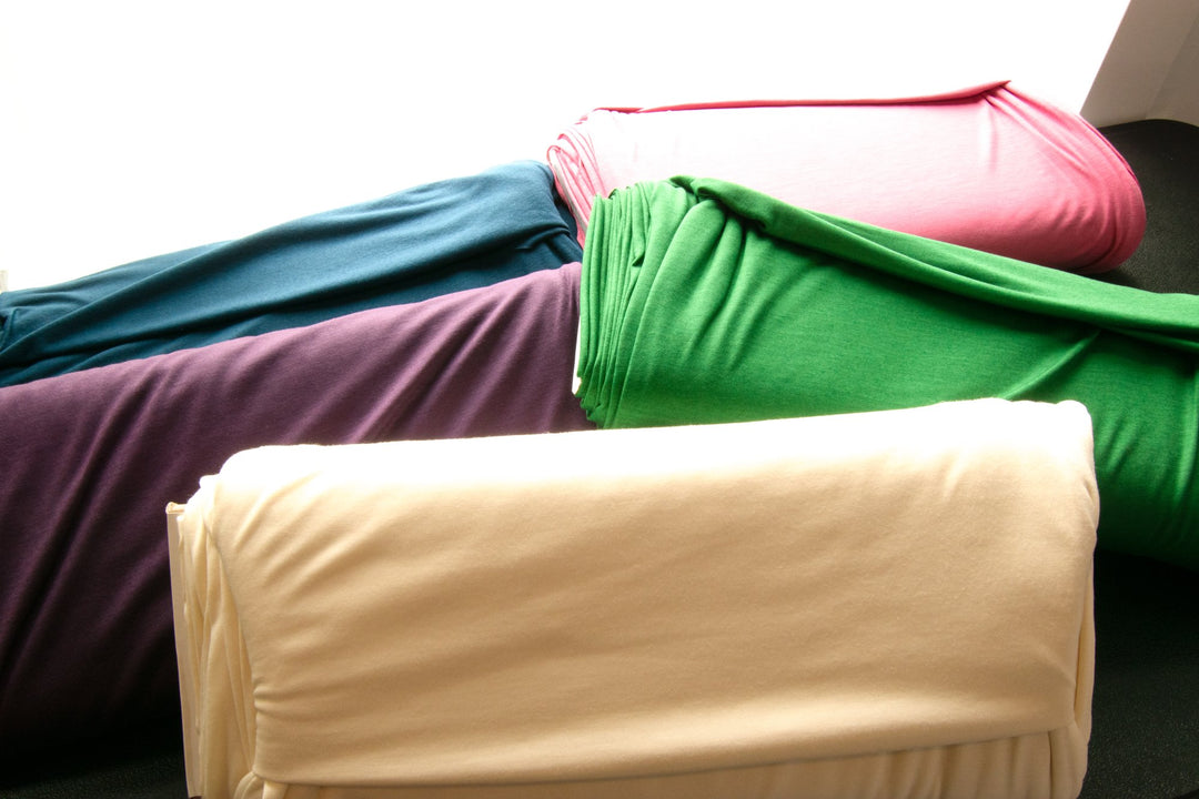Black Wool Jersey Knit Fabric - 100% Wool - Soft Stretchy Natural Material for Sweaters & Tees