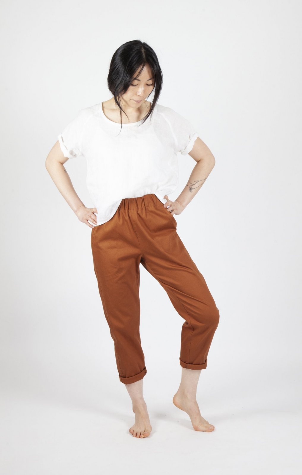 Sew House Seven Free Range Slacks Paper Pattern – elastic waist tapered and straight cropped pants sewing pattern