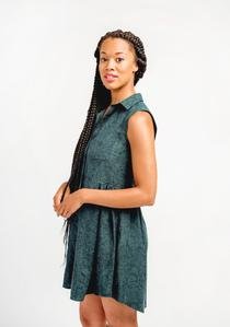 Grainline Studio Alder Shirtdress sleeveless A-line and gathered skirt view in light fabric