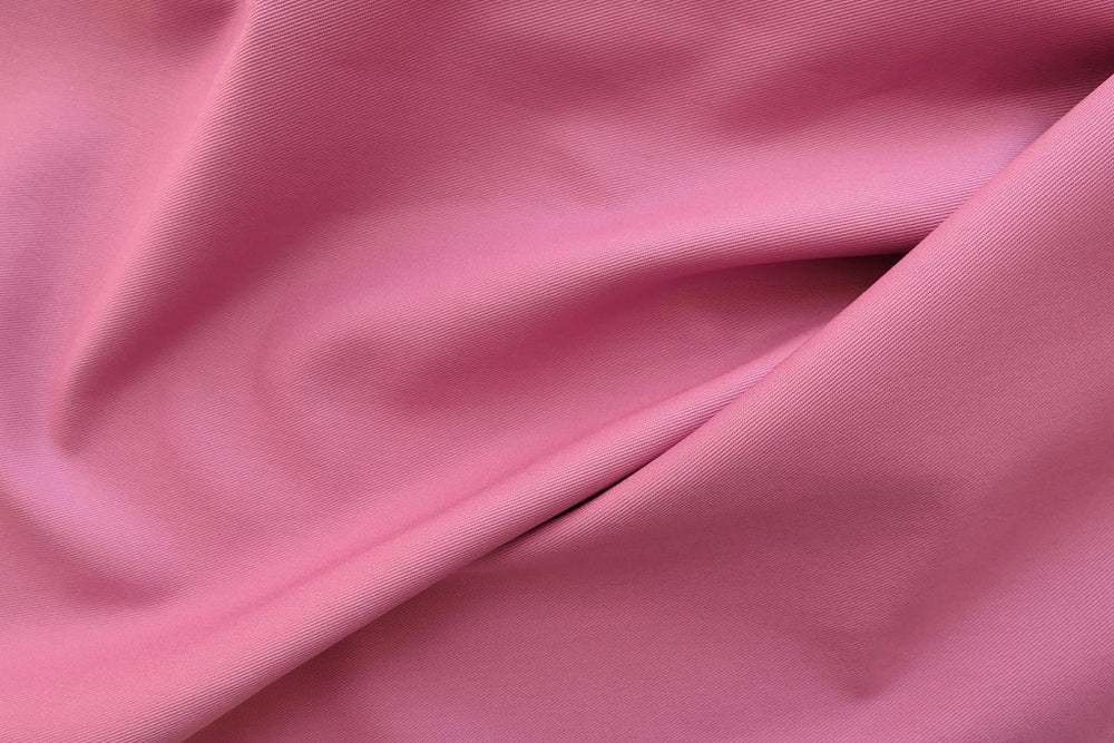Twill Ventana Twill Carmine 100% cotton mid-weight fabric for sewing jackets and pants