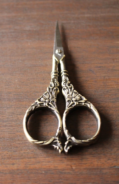 Botanical Garden Scissors - 2 Colors