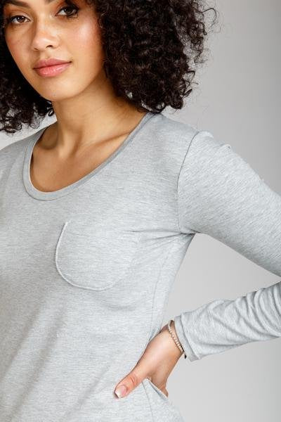 Megan Nielsen Briar sewing pattern featuring crop and standard-length tops, multiple sleeve options, patch pockets, and curved hem