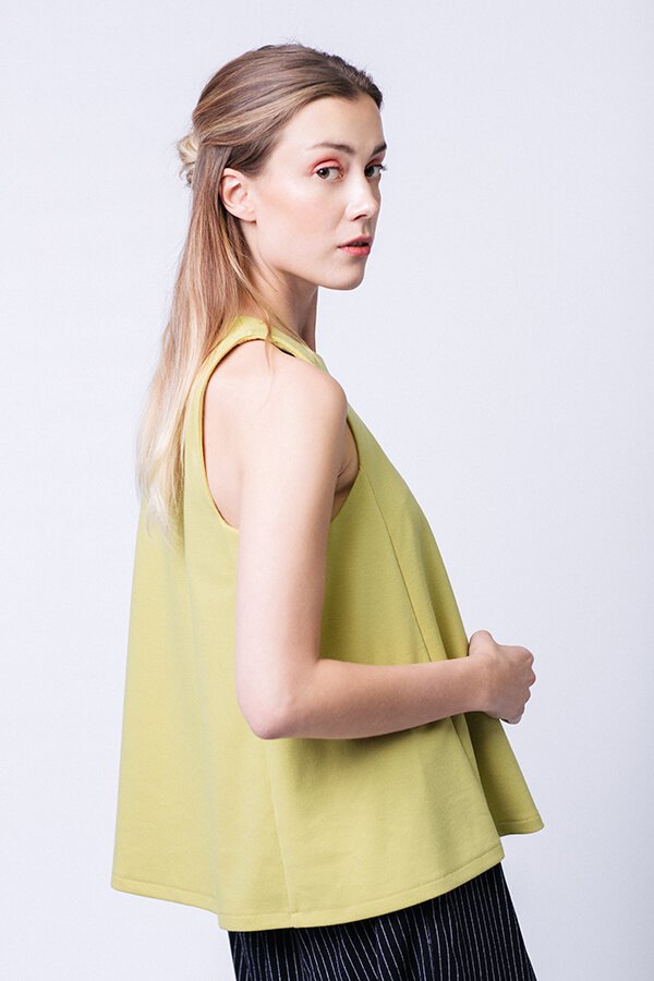 Named Clothing Minttu Swing Top sewing pattern – loose-fitting A-line jersey top with round neckline and no side seams.