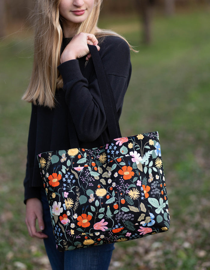 Noodlehead Pepin Tote pattern with front pocket and optional magnetic or recessed zipper closure